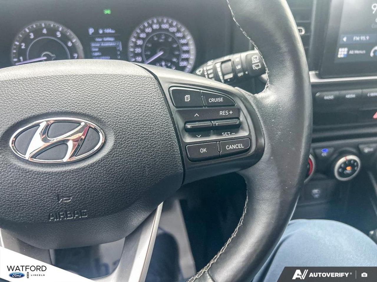 2020 Hyundai Venue Essential IVT Photo