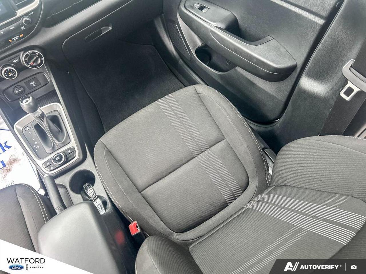 2020 Hyundai Venue Essential IVT Photo