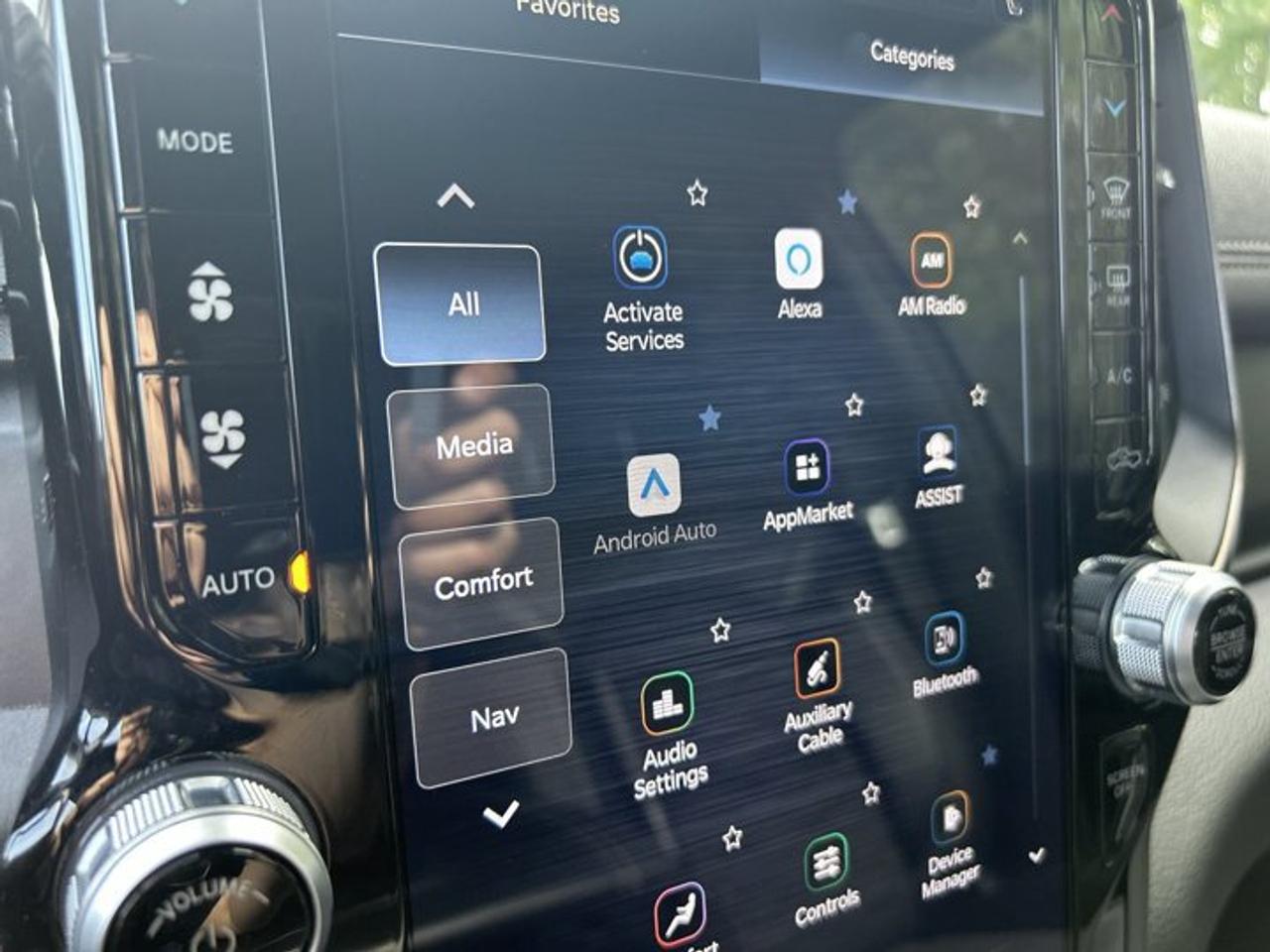 2022 RAM 1500 Sport Crew Cab 6'4 Box 4x4 | One Owner | No Accidents Photo