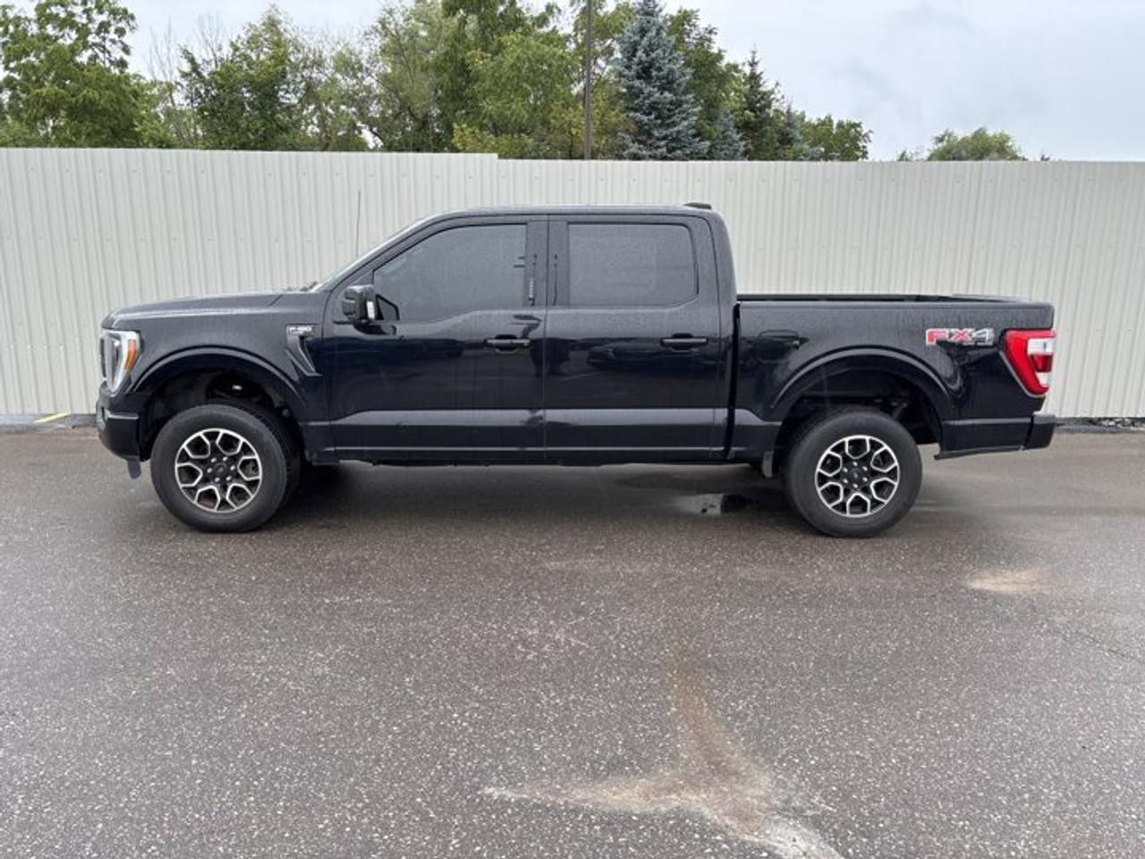 // ACCIDENT FREE!! //<br /><br />The 2022 Ford F-150 LARIAT SuperCrew 5.5 Box 4WD is a full-size truck built to handle work, travel, and daily life with ease. This used Ford at Haldimand Motors Ltd. in Cayuga pairs a bold black exterior with a black interior, four full doors, and a strong 3.5-litre gas engine.<br /><br />This accident-free 2022 Ford F-150 LARIAT SuperCrew 5.5 Box 4WD delivers the comfort many drivers want in a premium pickup, while still offering real truck capability. With 136,525 km, automatic transmission, and a 4,762 kg towing capacity, it is ready for the jobsite, cottage run, or family road trip.<br /><br />FEATURES OF THE F-150 LARIAT SuperCrew 5.5 Box 4WD | No Accidents | Heated Steering<br /><br />   Heated steering wheel for cold mornings<br />   Panoramic sunroof adds open-air feel<br />   Ventilated front seats boost summer comfort<br />   Navigation system helps guide every trip<br /><br />TRUCK FEATURES<br /><br />   4,762 kg towing capacity for heavy loads<br />   SuperCrew cab adds roomy rear seating<br />   5.5-foot box supports daily hauling needs<br />   Trailer hitch and brake controller included<br /><br />ADVANCED SAFETY FEATURES<br /><br />   Blind spot monitor adds lane-change confidence<br />   Lane departure warning helps stay centred<br />   Backup camera improves reversing visibility<br />   360-degree camera aids tight parking spaces<br /><br />PERFORMANCE AND EFFICIENCY<br /><br />   3.5-litre gas engine delivers strong pulling<br />   Automatic transmission shifts smoothly and quickly<br />   Four-wheel drive adds year-round traction<br />   Adaptive cruise control supports highway driving<br /><br />COMFORT AND CONVENIENCE<br /><br />   Heated front seats for winter comfort<br />   Dual-zone climate control keeps peace<br />   Remote starter warms cabin before entry<br />   Memory seats simplify shared driving<br /><br />TECHNONOLGY AND CONNECTIVITY<br /><br />   Apple CarPlay connects favourite smartphone apps<br />   Android Auto adds easy phone integration<br />   Bluetooth integration supports hands-free calling<br />   WiFi hotspot keeps passengers connected<br /><br />CARGO SPACE<br /><br />   Rear access helps load larger items<br />   SuperCrew cabin offers useful interior storage<br />   Box handles tools and weekend gear<br />   Spare tire adds extra travel confidence<br /><br />AWARDS & RECOGNITIONS<br /><br />   North American Truck of the Year, 2021<br />   Named by North American Car, Truck and Utility Vehicle of the Year<br /><br />WHAT OTHER OWNERS LIKE<br /><br />   Strong towing power for work and play<br />   Comfortable cabin for long daily drives<br />   Easy-to-use tech and screen layout<br />   Smooth ride for a full-size truck<br /><br />Finished in black, this Ford has a clean and confident look that suits the F-150 name well. Heated mirrors, electric mirrors, retractable mirrors, tinted windows, fog lights, LED headlamps, and turn signal mirrors add useful style and everyday function without overdoing it.<br /><br />Inside, this truck focuses on comfort and smart convenience. You get front air conditioning, automatic climate control, dual-zone climate control, a heated steering wheel, heated front seats, ventilated front seats, power windows, adjustable pedals, an adjustable steering wheel, and ambient lighting that gives the cabin a refined feel.<br /><br />This Ford also includes driver-focused upgrades that make each trip easier. The driver gets a power seat, lumbar support, memory settings, steering wheel audio controls, push-button start, an auto-dimming rearview mirror, cruise control, and power steering. The passenger also benefits from power seat adjustment and lumbar support.<br /><br />For towing and utility, this pickup is well equipped. A trailer hitch, trailer brake controller, and rear tow hook help this truck make the most of its 4,762 kg towing capacity. Whether you are hauling equipment, a trailer, or recreational gear, this F-150 is set up for real truck duty.<br /><br />Technology is another strong point in this cabin. Navigation system, satellite radio, HD Radio, Bluetooth integration, Apple CarPlay, Android Auto, and a WiFi hotspot help keep every drive informed and connected. The backup camera and 360-degree camera also make parking and trailering much easier.<br /><br />Safety features add peace of mind on busy roads and highways. This truck includes Anti-Lock Braking System, stability control, tire pressure monitoring, driver airbag, passenger airbag, side impact airbags, head side airbags, child safety locks, blind spot monitor, lane departure warning, and adaptive cruise control.<br /><br />This 2022 Ford F-150 LARIAT SuperCrew 5.5 Box 4WD | No Accidents | Heated Steerings VIN is: 1FTFW1E89NKD71229.<br /><br />WHY CHOOSE US? <br /><br />Honest & Transparent Buying Experience: Weve been a trusted name in business since 1984.<br /><br />STRAIGHTFORWARD PRICING:<br />Our Advertised Price Includes:<br />>>Safety Certification (No separate fee!)<br />>>30-Day 100% Mechanical Warranty<br />>>FREE Carfax History Report.<br />>>No upcharge for paying cash.<br />(Prices Exclude HST and Licensing Fees only.)<br /><br />>>Browse 300+ vehicles all in ONE LOCATION<br /><br />EASY FINANCING: Great rates & open loans<br /><br />WE BUY CARS: Get Top Dollar for your trade-in, or sell us your vehicle for CASH! Even if you dont buy from us!<br /><br />STOP BY TODAY<br />Treat yourself - stop by Haldimand Motors Ltd. located at 42 Talbot St E, Cayuga, ON N0A 1E0 to make this car yours today!<br /><br />https://www.haldimandmotors.com/used/stock-461169.html