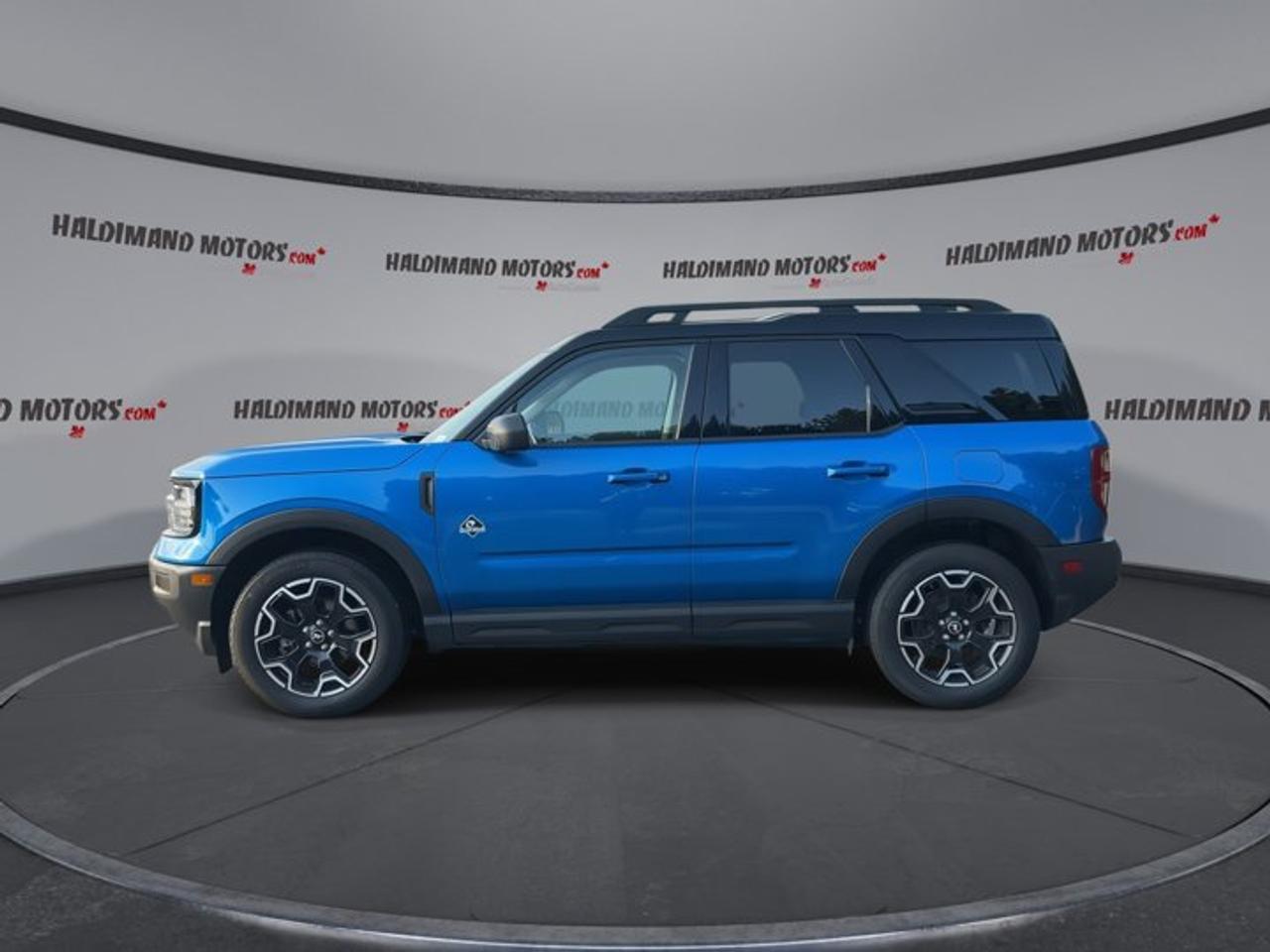 2025 Ford Bronco Sport Outer Banks 4x4 | No Accidents Photo4