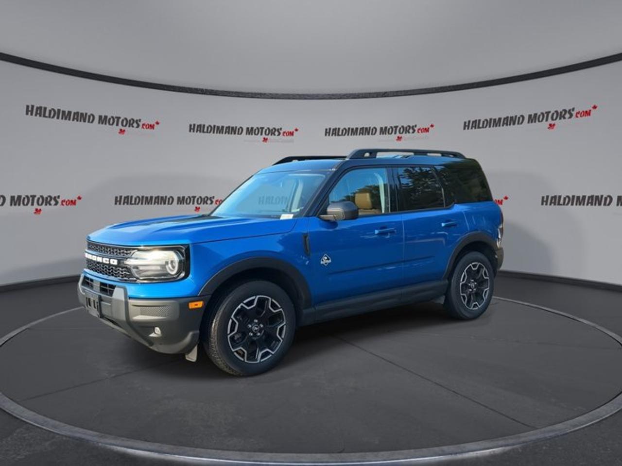 2025 Ford Bronco Sport Outer Banks 4x4 | No Accidents Photo3