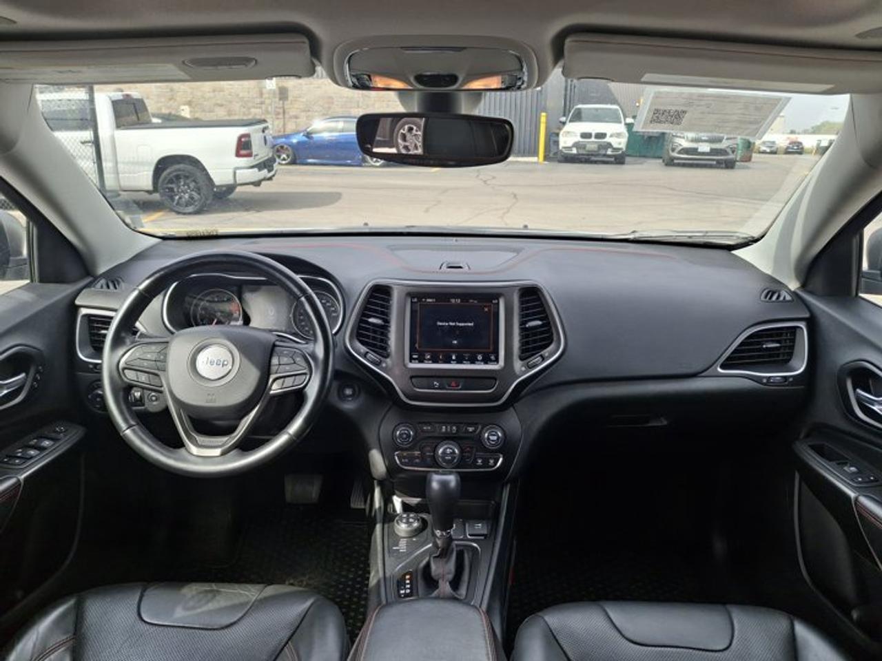 2020 Jeep Cherokee Trailhawk Elite 4x4 | V6 | Leather | Sunroof | Trailer Tow Pkg | Heated Seats + Steering | and More! Photo