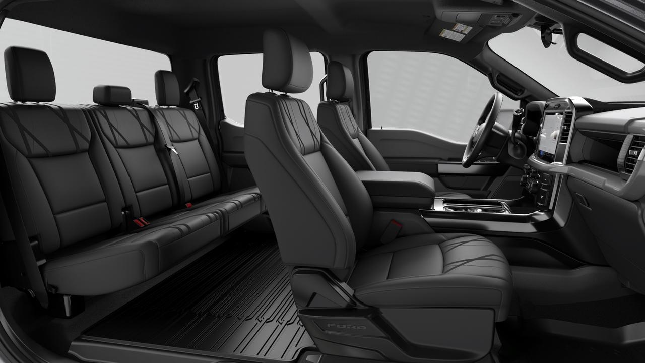 2026 Ford F-150 STX 4WD SuperCrew 5.5' Box Photo4