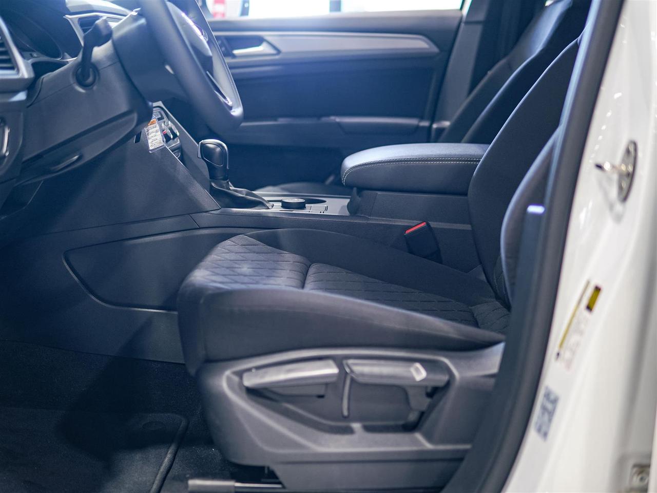 2020 Volkswagen Atlas Cross Sport TRENDLINE AWD | NO ACCIDENTS  | 1 OWNR VW SERVICED Photo