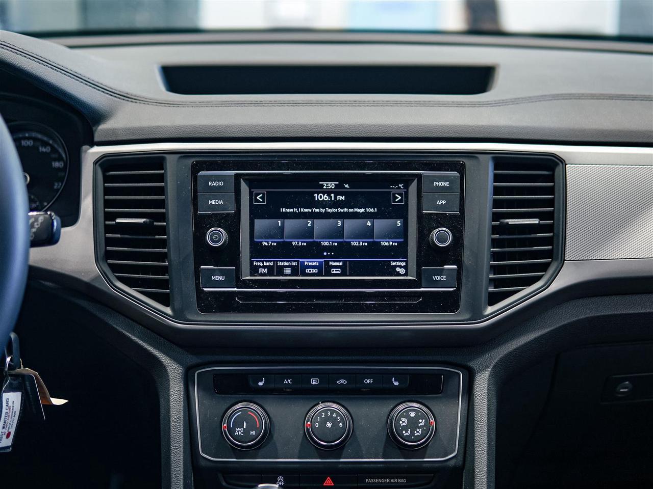 2020 Volkswagen Atlas Cross Sport TRENDLINE AWD | NO ACCIDENTS  | 1 OWNR VW SERVICED Photo
