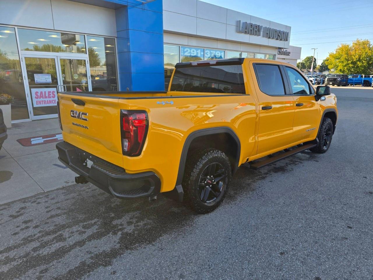 2026 GMC Sierra 1500 Crew Cab Short Box 4-Wheel Drive Pro Photo