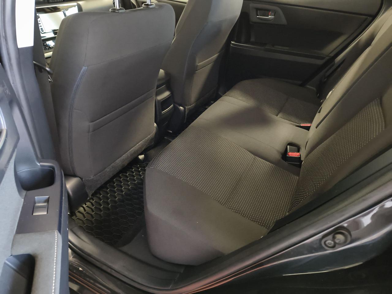 2017 Toyota Corolla iM  Photo0