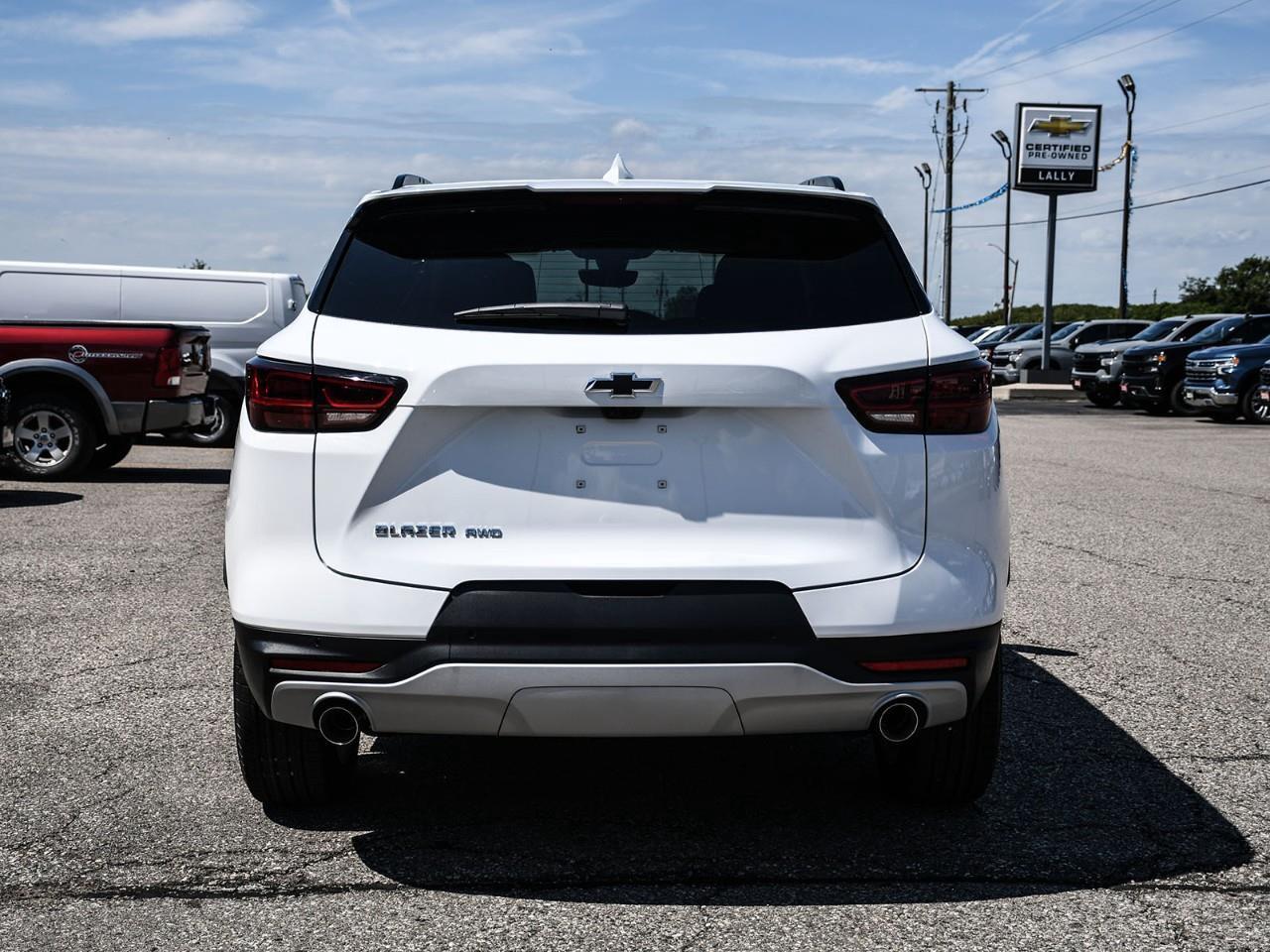 2026 Chevrolet Blazer True North Photo4