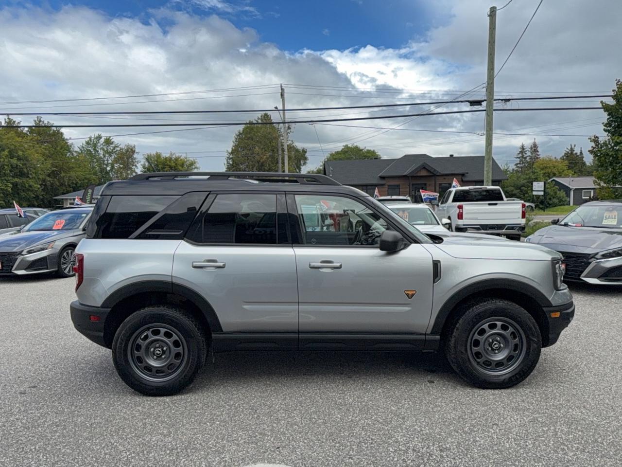 2021 Ford Bronco Sport BADLANDS-4X4-SUNROOF-2 TONE HEATED LEATHER-B/O SOUND-HITCH PKG-DRIVE ASSIST-WIRELESS CHARGE Photo