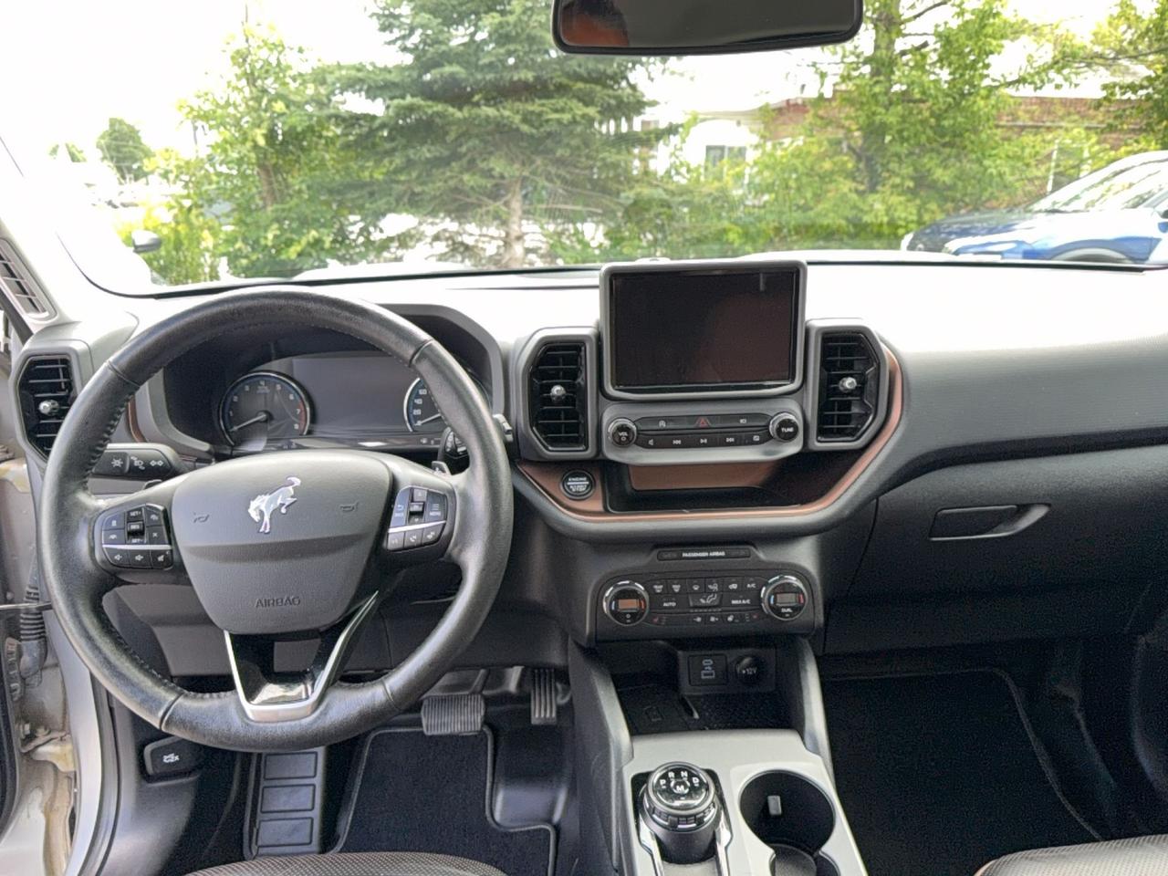 2021 Ford Bronco Sport BADLANDS-4X4-SUNROOF-2 TONE HEATED LEATHER-B/O SOUND-HITCH PKG-DRIVE ASSIST-WIRELESS CHARGE Photo