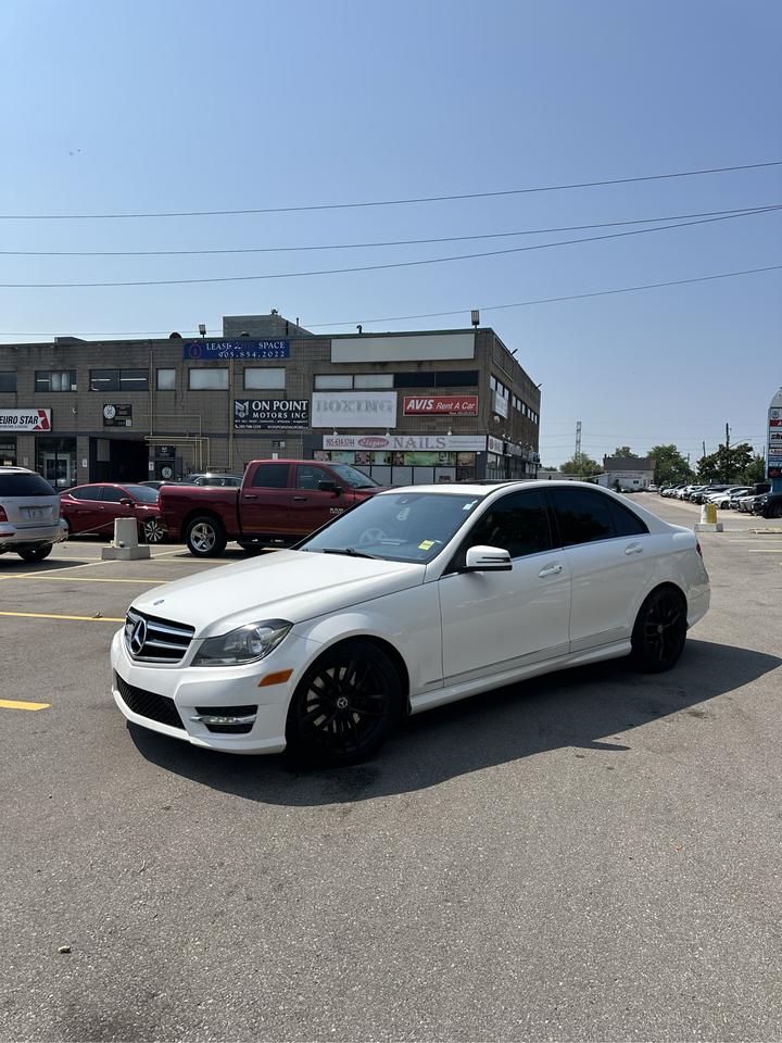2014 Mercedes-Benz C300  Photo