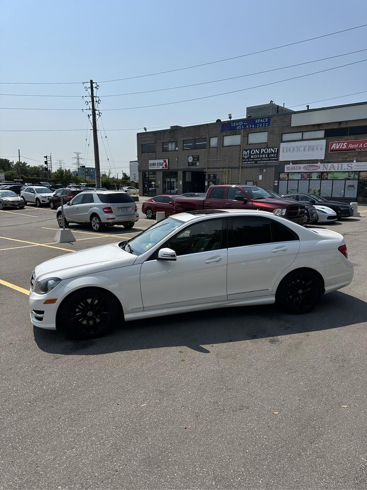 2014 Mercedes-Benz C300  Photo