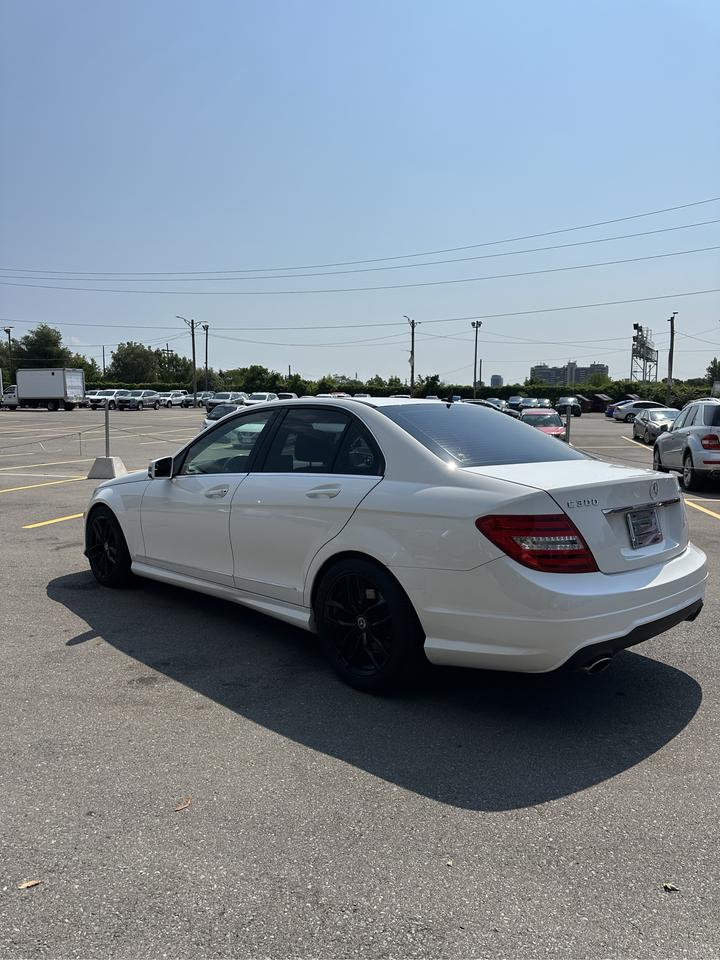 2014 Mercedes-Benz C300  - Photo #4