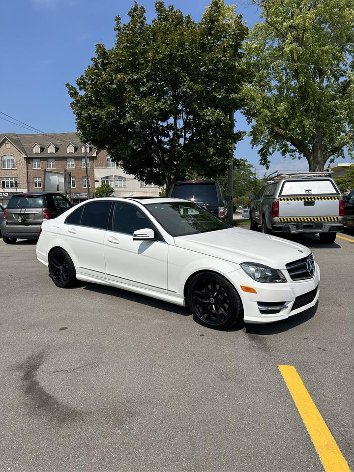 2014 Mercedes-Benz C300  - Photo #8