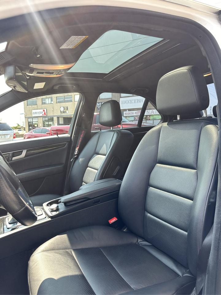 2014 Mercedes-Benz C300  - Photo #13