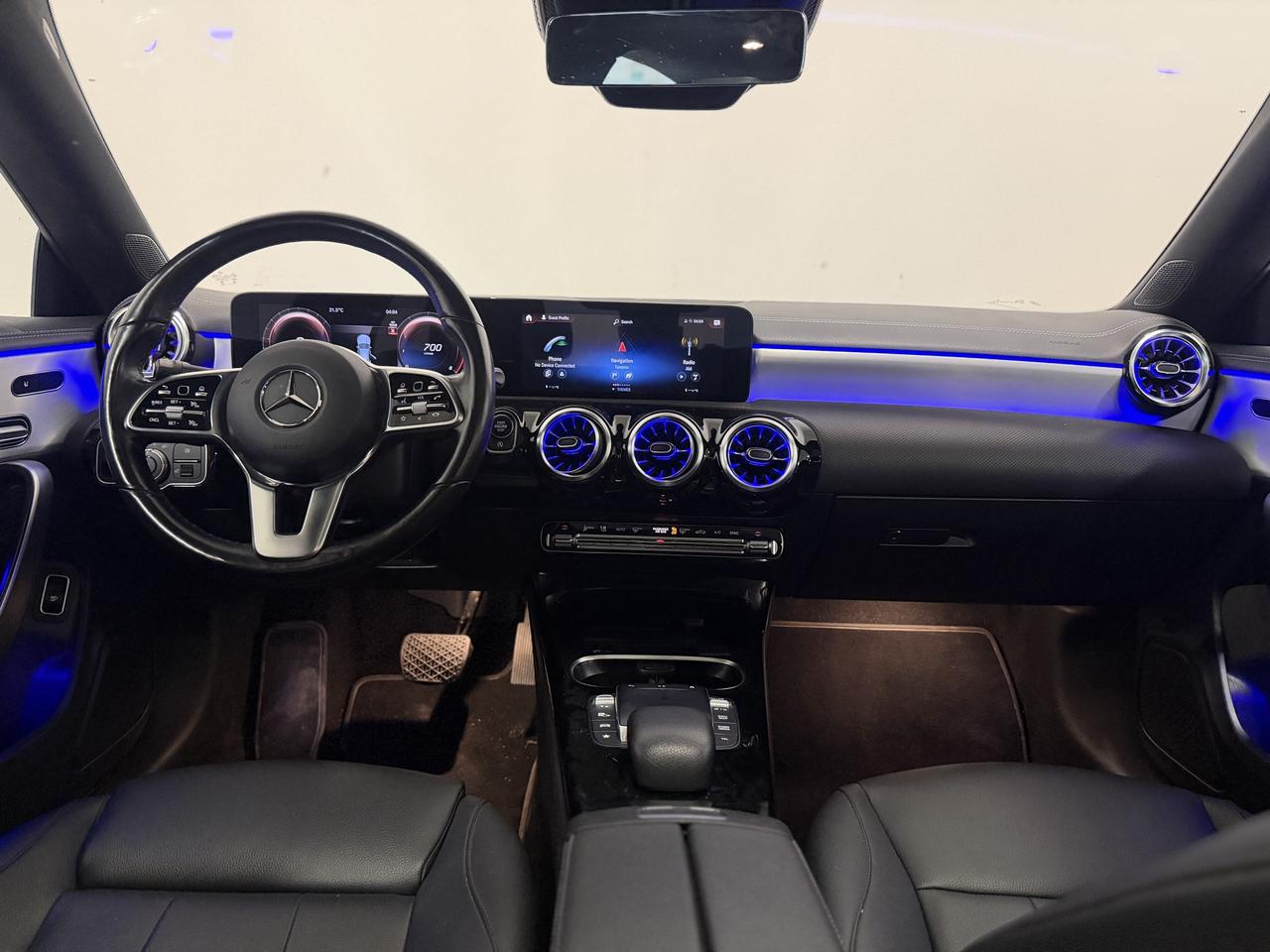 2023 Mercedes-Benz CLA-Class CLA 250 | LEATHER | PANOROOF | CARPLAY Photo