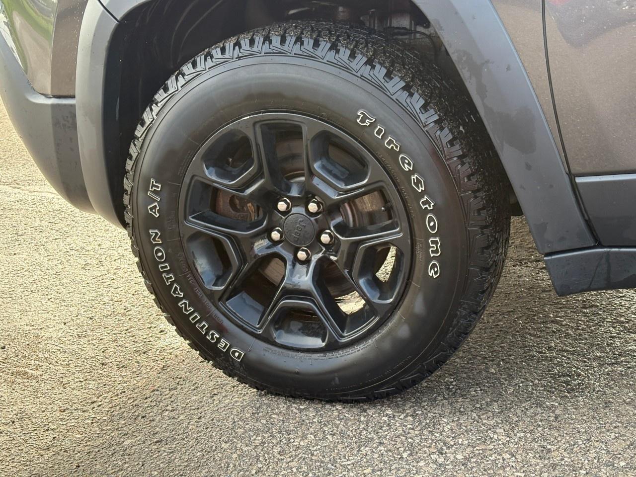 2019 Jeep Cherokee Trailhawk 4X4 Photo