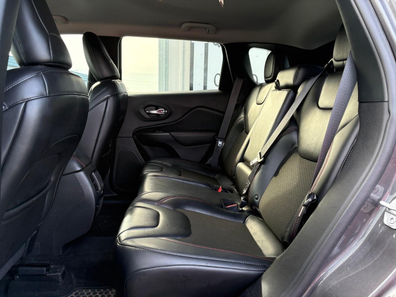 2019 Jeep Cherokee Trailhawk 4X4 Photo