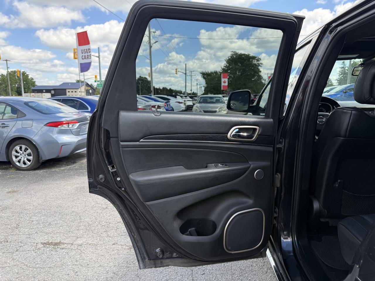 2015 Jeep Grand Cherokee 4WD 4dr Summit Photo