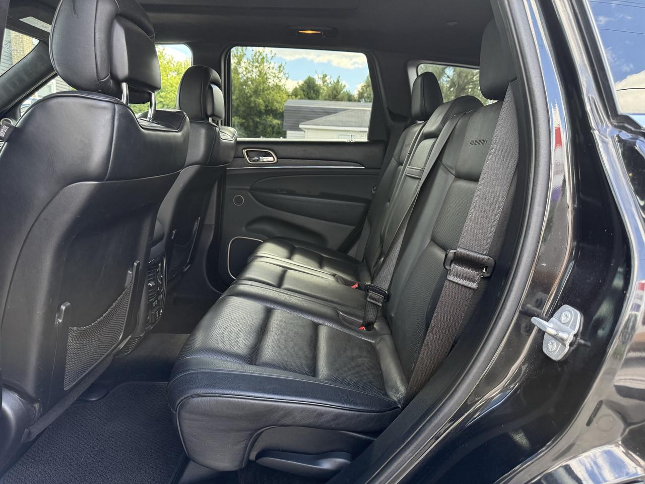 2015 Jeep Grand Cherokee 4WD 4dr Summit Photo