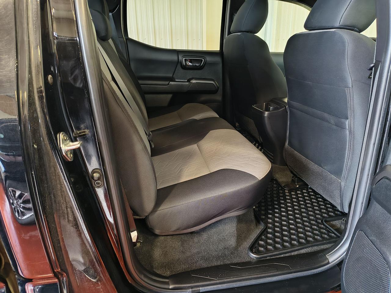 2023 Toyota Tacoma TRD Sport Photo0