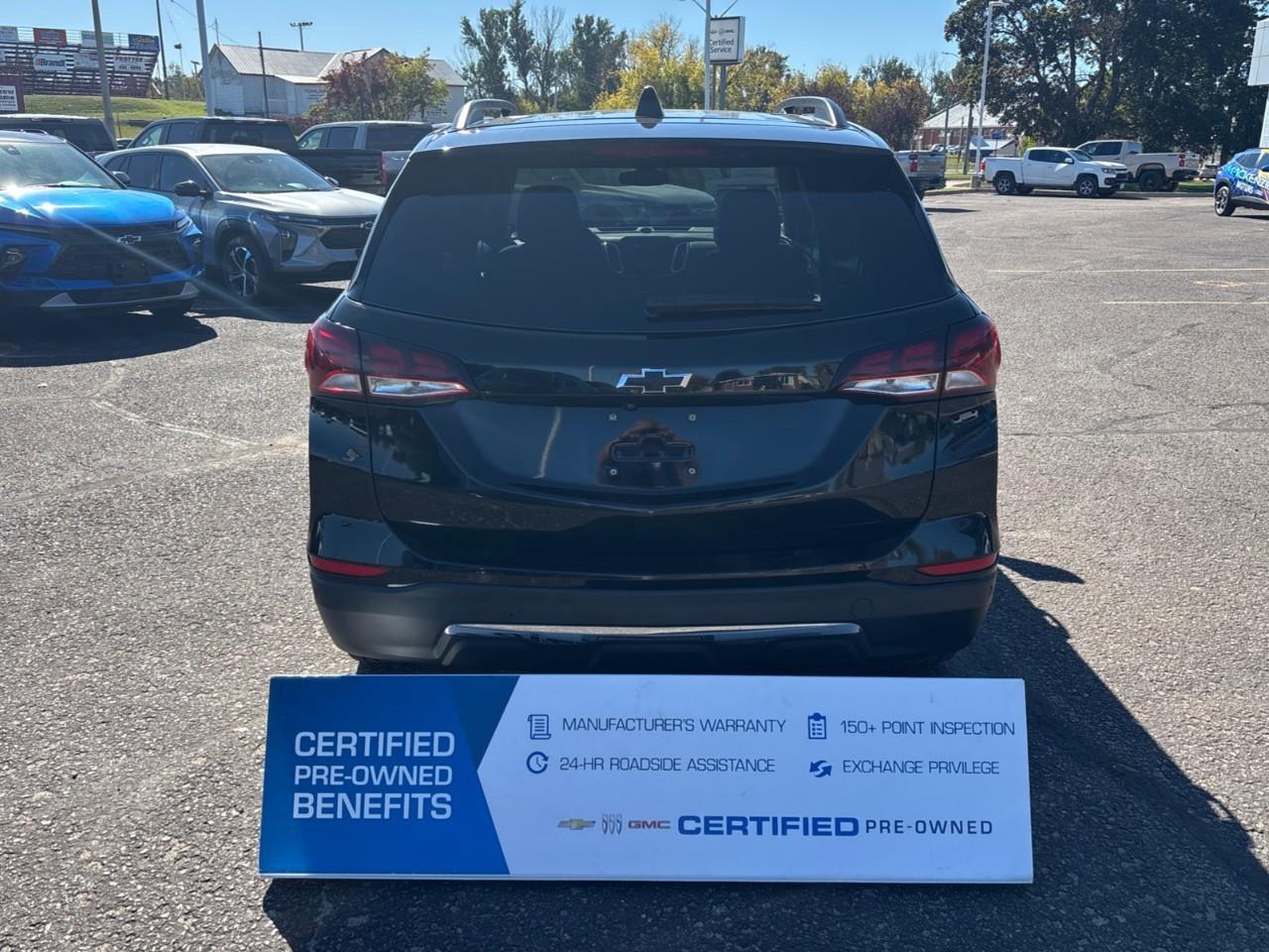 2022 Chevrolet Equinox LT Used 2022 5 Passenger AWD SUV with a Panoramic Sunroof, Adaptive Cruise Control, Power Liftgate, Heated Front Seats, Heated Steering Wheel and a 8 Diagonal Touchscreen Radio with Navigation, Apple Car Photo