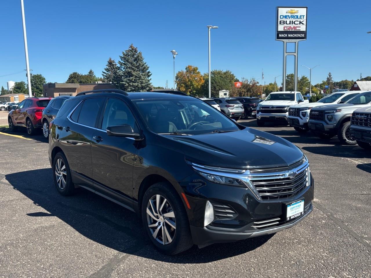2022 Chevrolet Equinox LT Used 2022 5 Passenger AWD SUV with a Panoramic Sunroof, Adaptive Cruise Control, Power Liftgate, Heated Front Seats, Heated Steering Wheel and a 8 Diagonal Touchscreen Radio with Navigation, Apple Car Photo
