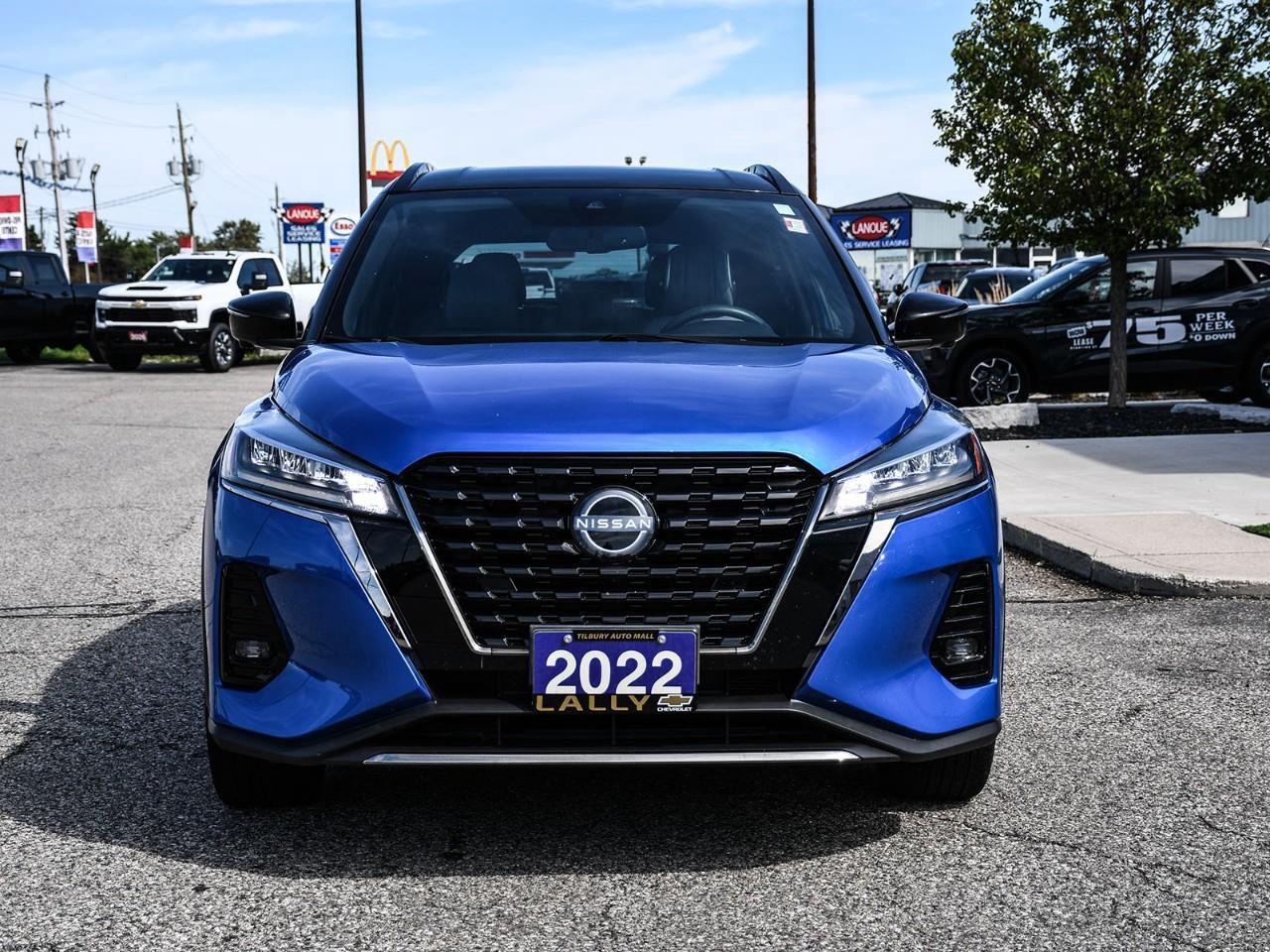 2022 Nissan Kicks SR Photo5