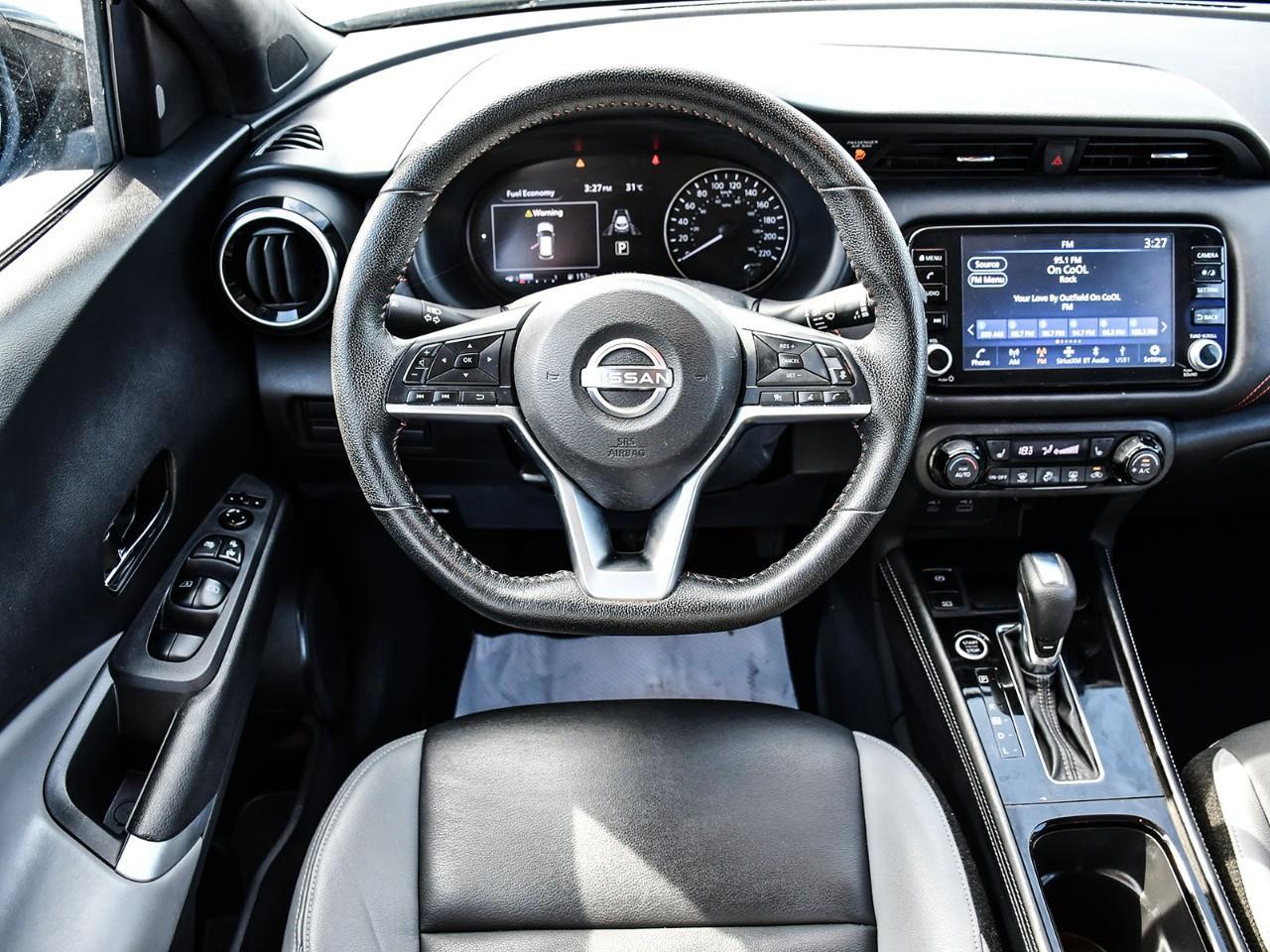 2022 Nissan Kicks SR Photo
