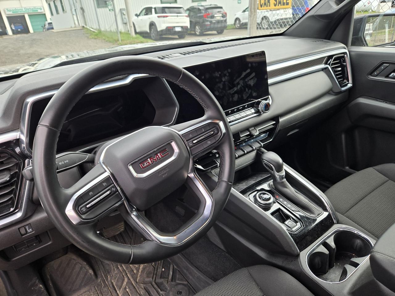 2025 GMC Canyon Elevation Photo4