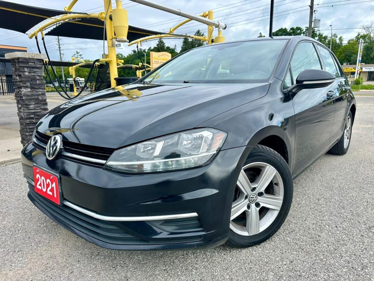 2021 Volkswagen Golf TSI Photo0