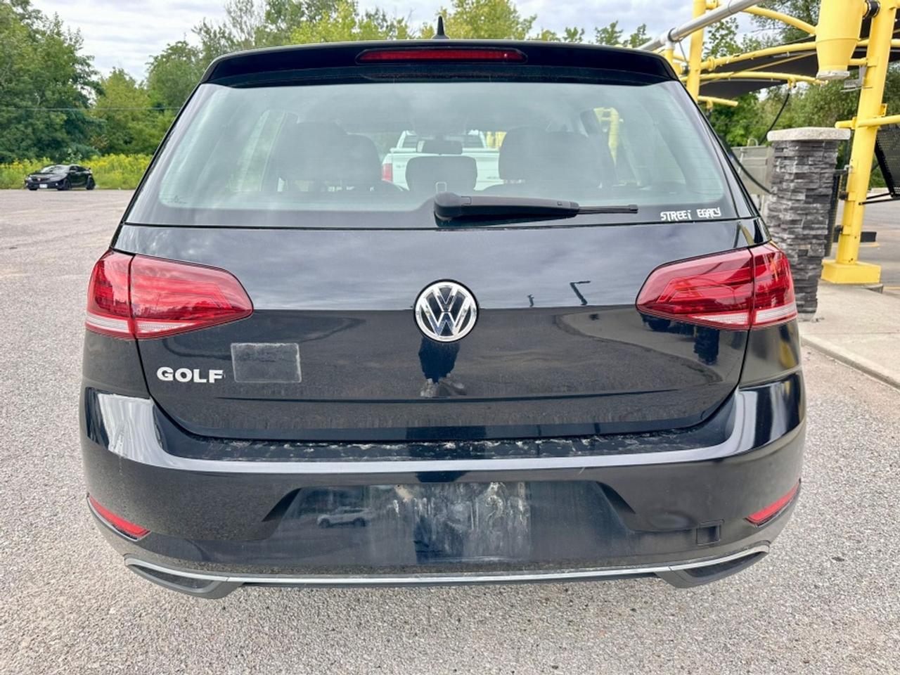 2021 Volkswagen Golf TSI Photo