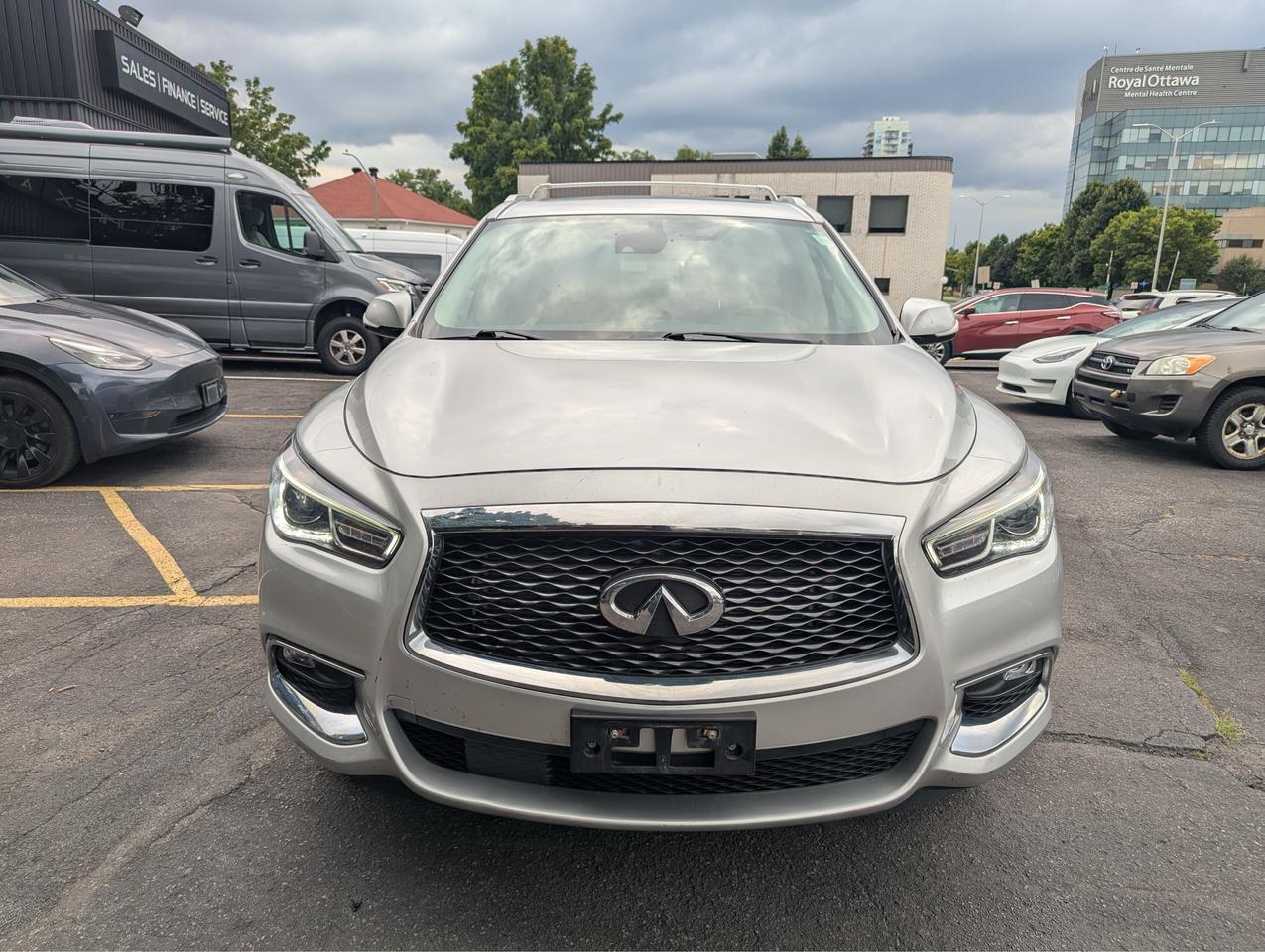 2019 Infiniti QX60 PURE Photo2
