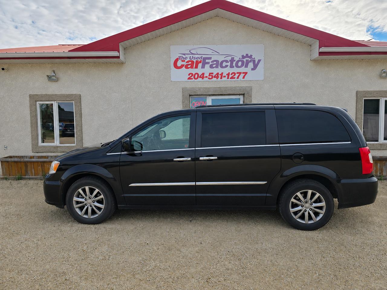 2014 Chrysler Town & Country Touring/ Sunroof/ DVD/ Heated Leather - Photo #1