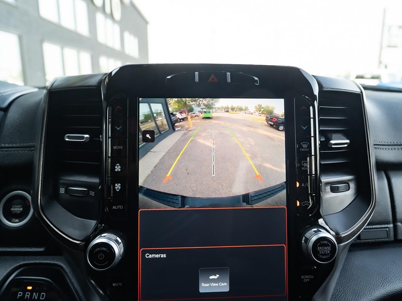 2023 RAM 1500 SPORT 4x4 CREW CAB Photo15
