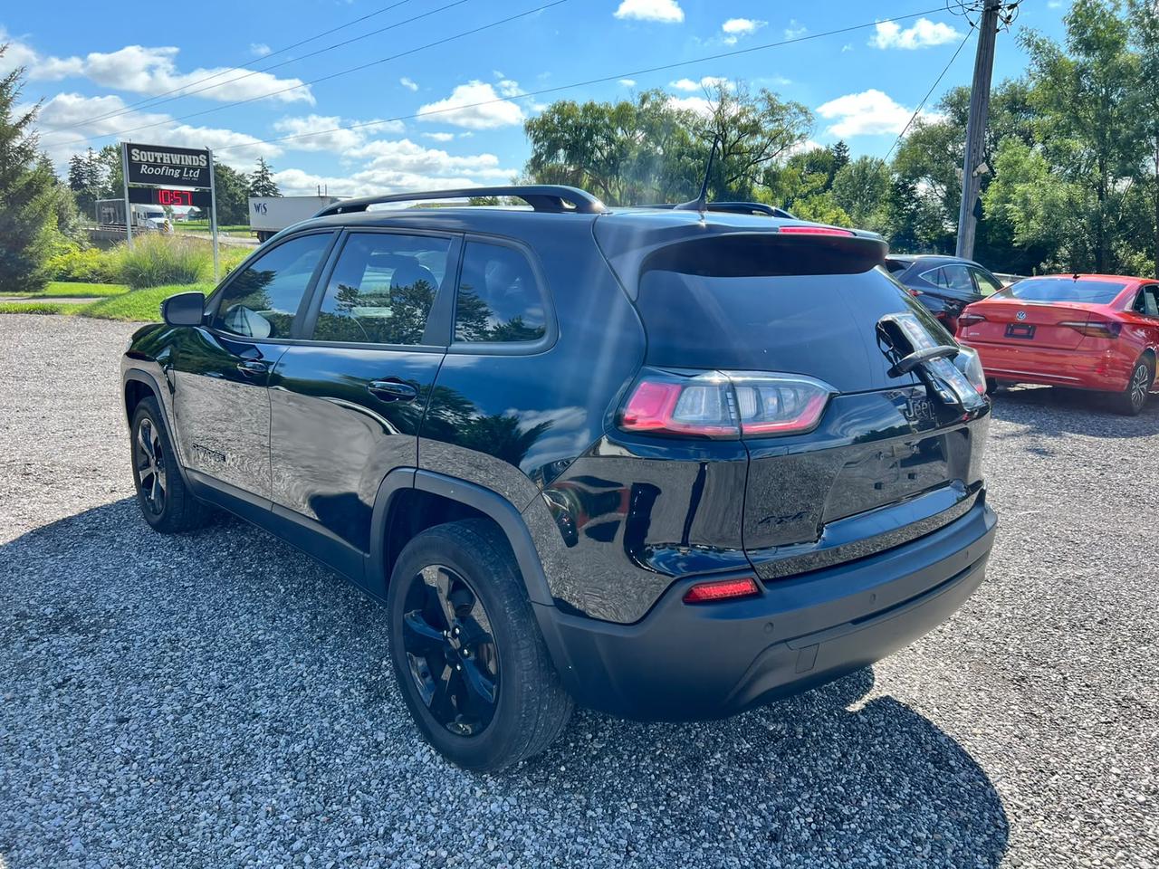 2019 Jeep Cherokee Altitude 4x4 CERTIFIED Photo2