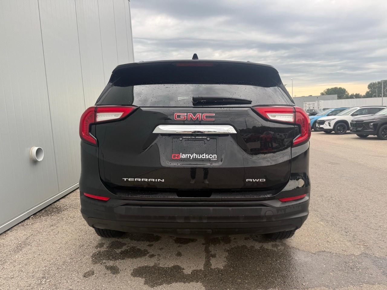 2024 GMC Terrain AWD SLE Photo
