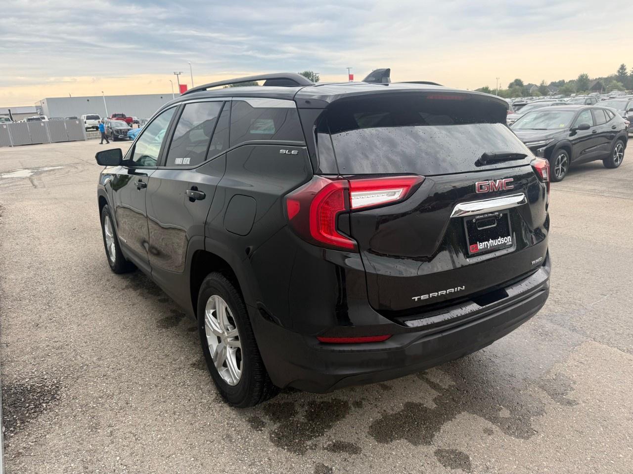 2024 GMC Terrain AWD SLE Photo