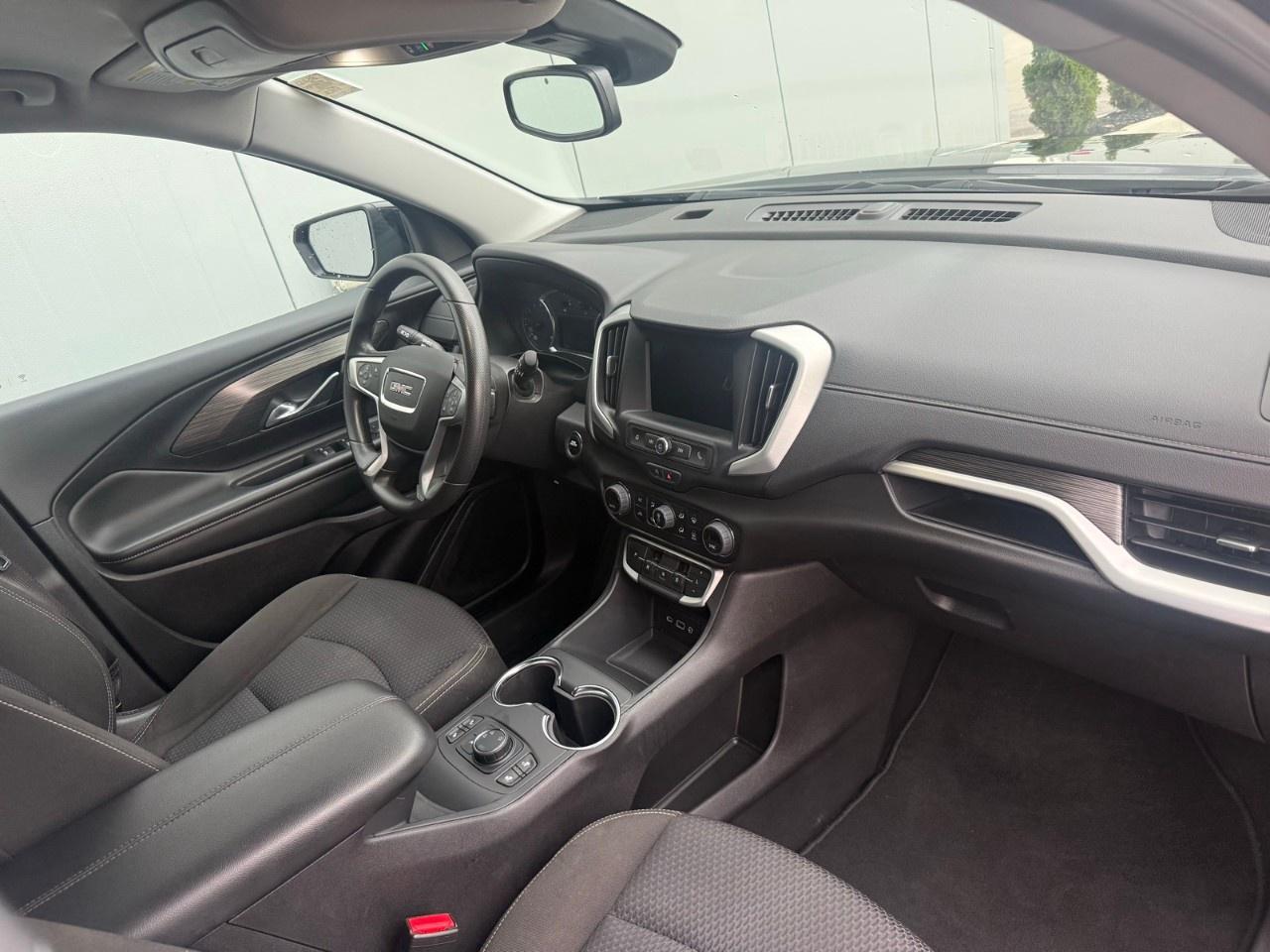 2024 GMC Terrain AWD SLE Photo