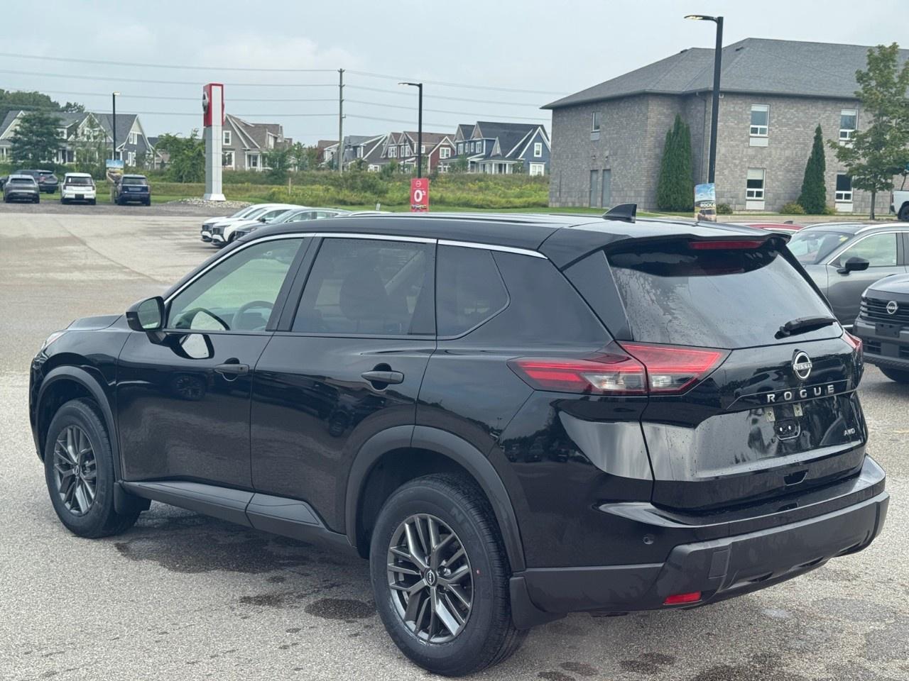 2024 Nissan Rogue AWD S Photo