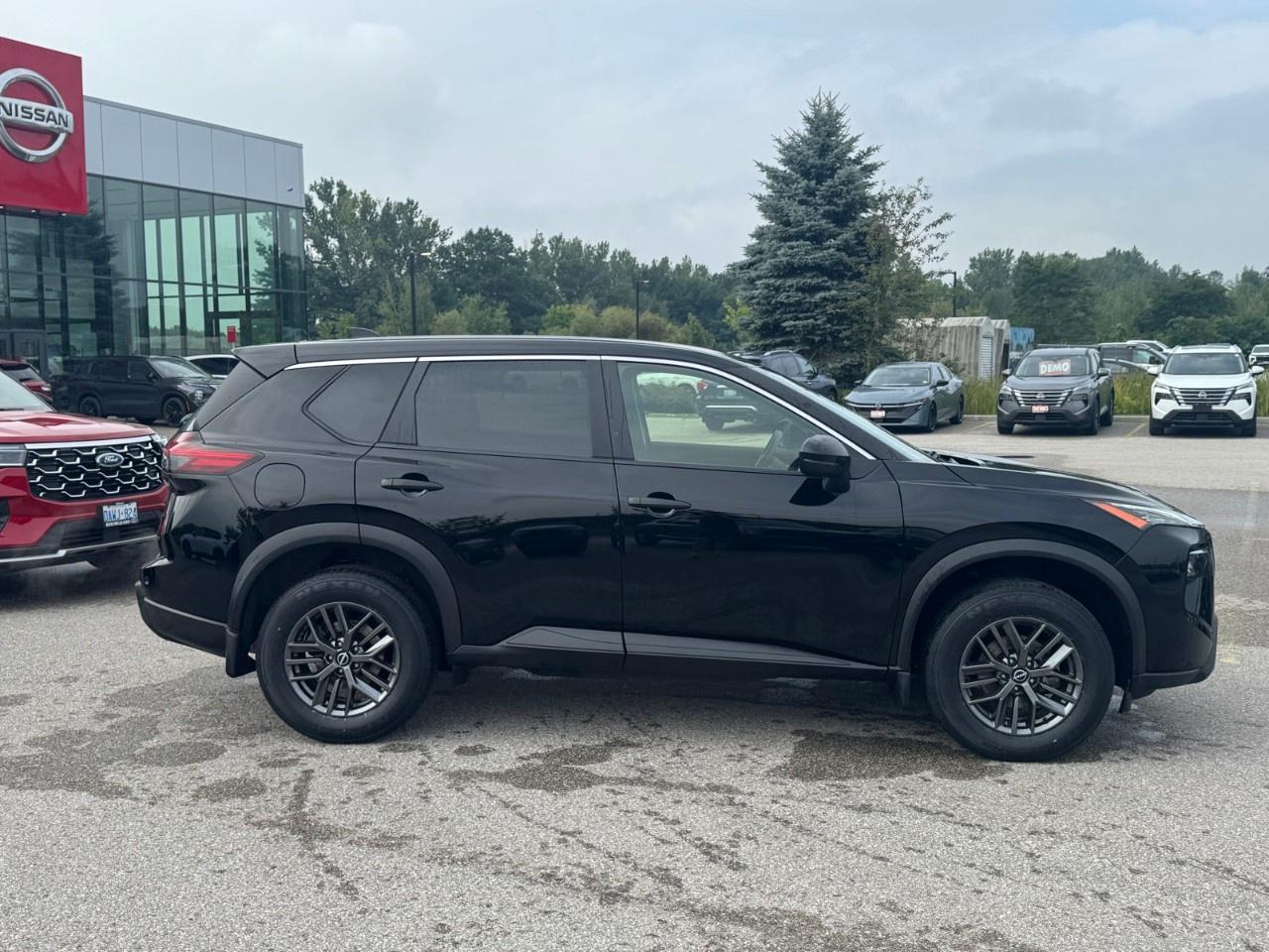 2024 Nissan Rogue AWD S Photo1