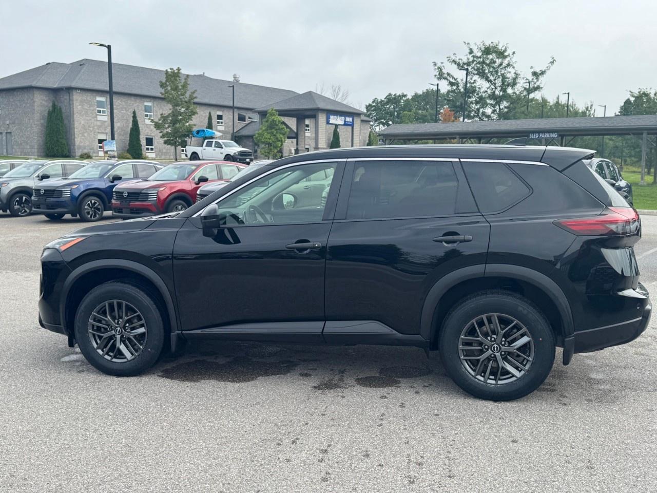 2024 Nissan Rogue AWD S Photo