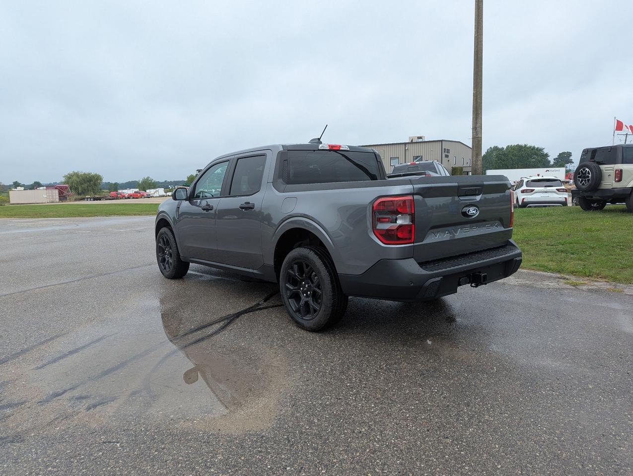 2026 Ford Maverick XLT Supercrew AWD Photo3