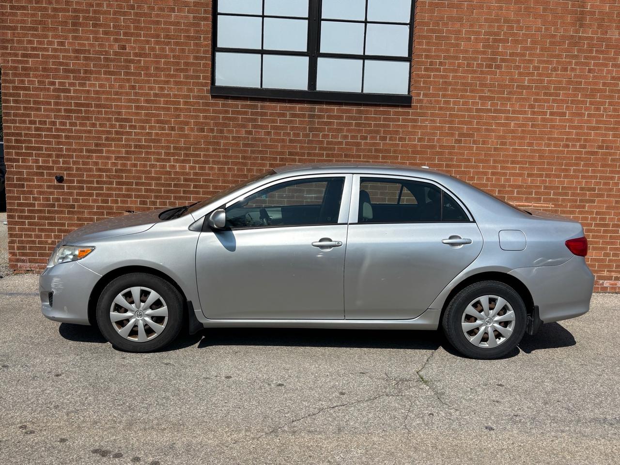 2010 Toyota Corolla 4DR SDN AUTO CE Photo2