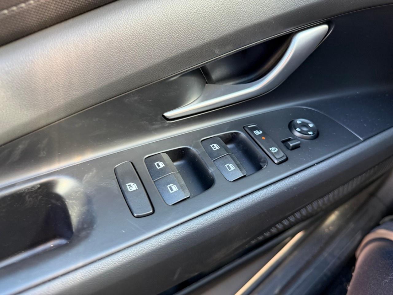 2026 Hyundai Elantra Essential IVT Photo