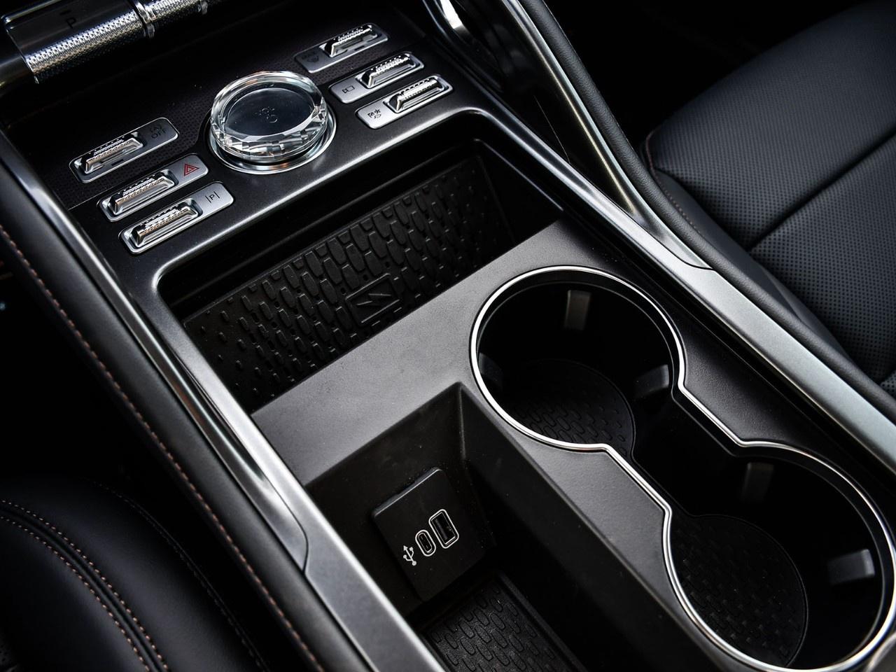 2026 Lincoln Nautilus Premiere AWD Photo