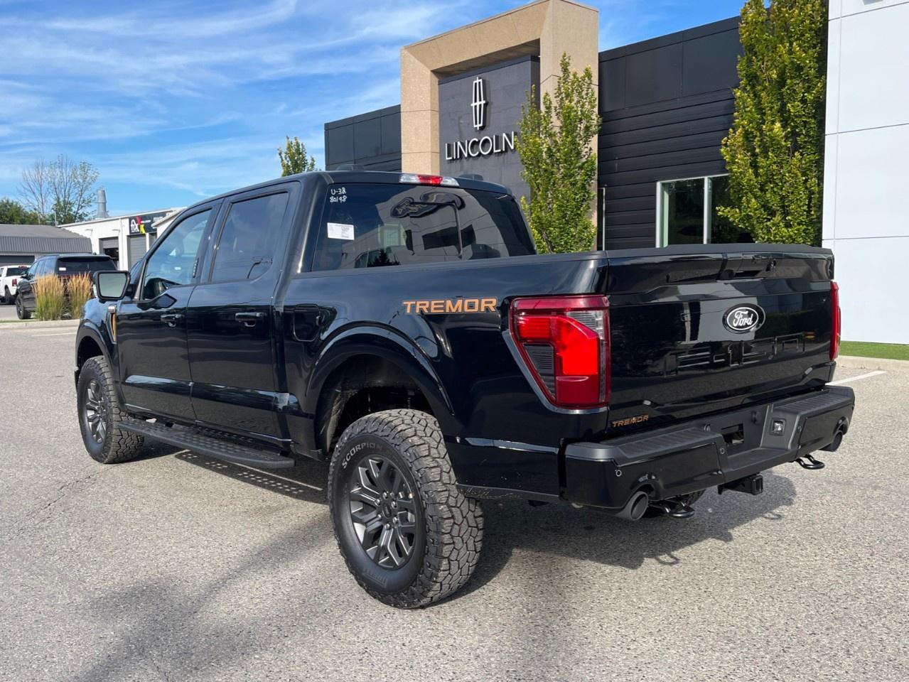 2026 Ford F-150 Tremor 4WD SuperCrew 5.5' Box Photo2