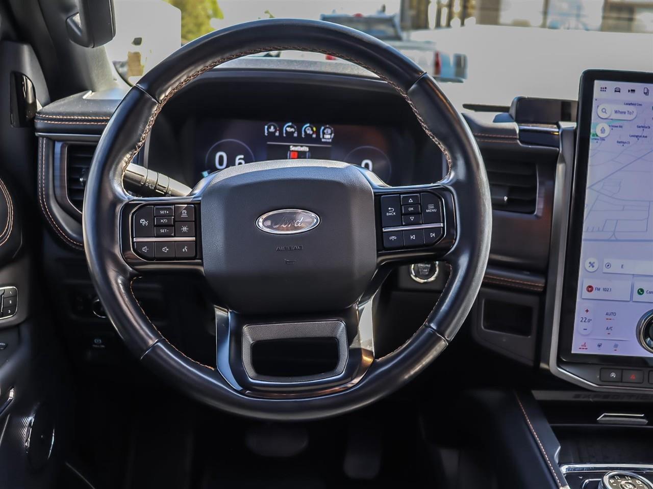 2022 Ford Expedition Platinum | Roof | Leather | 8 Pass Seating | Photo