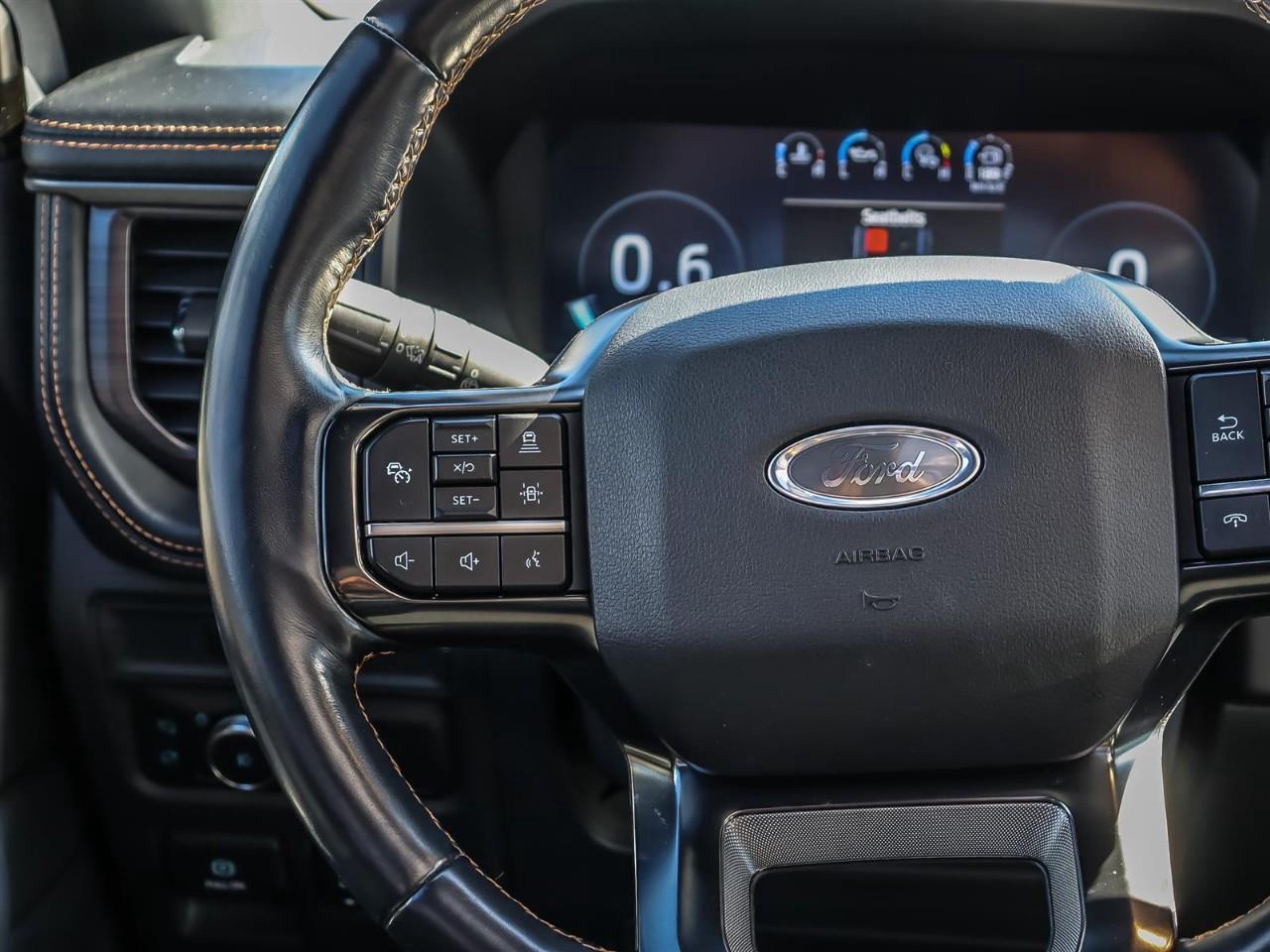 2022 Ford Expedition Platinum | Roof | Leather | 8 Pass Seating | Photo